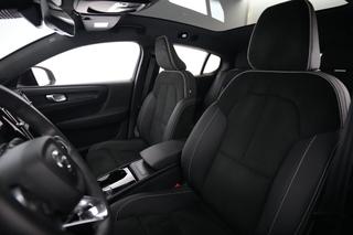 2023 Volvo C40 Recharge — photo 3 of 26