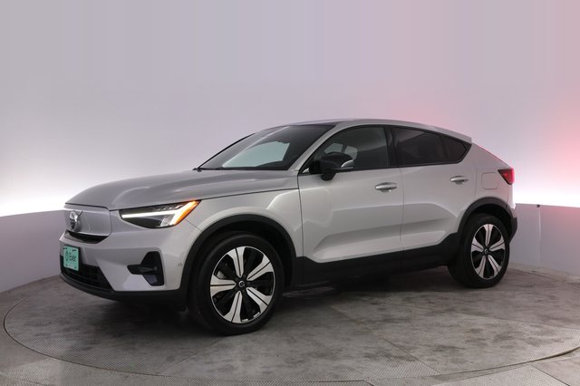 2023 Volvo C40 Recharge — photo 14 of 26