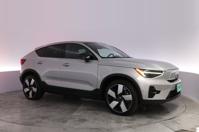 2023 Volvo C40 Recharge — photo 11 of 23