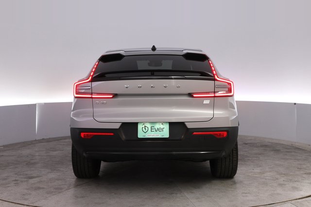 2023 Volvo C40 Recharge — photo 12 of 23