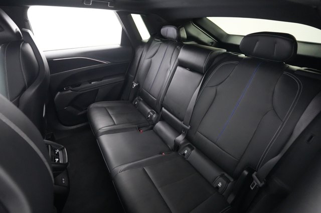 2024 Cadillac Lyriq — photo 19 of 23