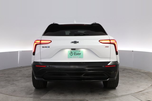 2024 Chevrolet Blazer EV — photo 12 of 24