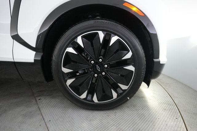 2024 Chevrolet Blazer EV — photo 16 of 24