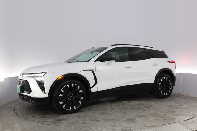 2024 Chevrolet Blazer EV — photo 14 of 24