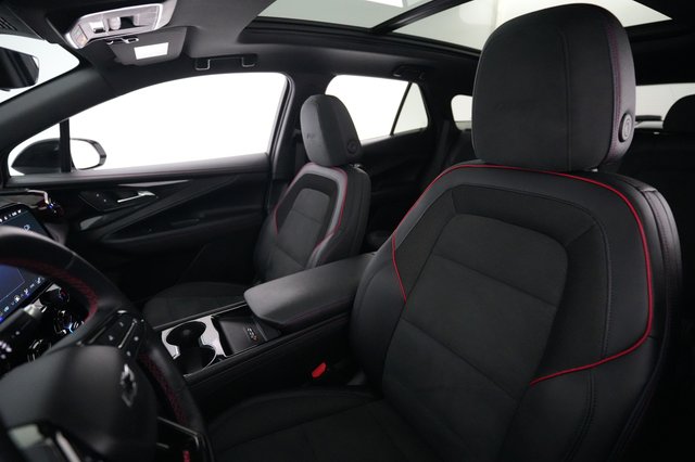 2024 Chevrolet Blazer EV — photo 3 of 24