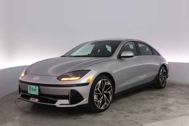 2024 Hyundai IONIQ 6 — VIN KMHM34AAXRA073841