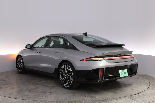 2024 Hyundai IONIQ 6 — photo 13 of 21