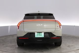 2024 Kia EV6 — photo 8 of 21