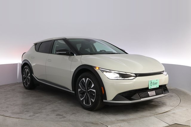 2024 Kia EV6 — photo 10 of 21