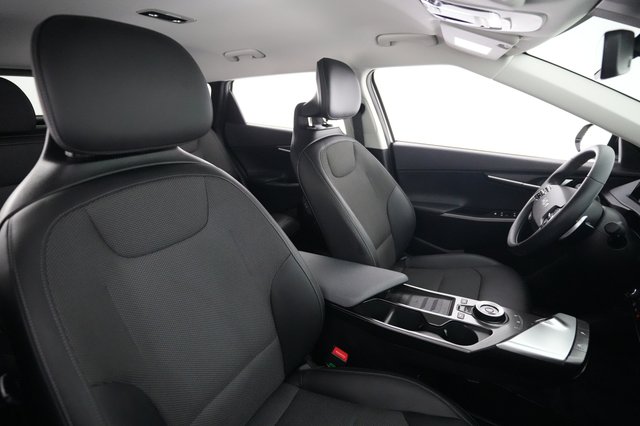 2024 Kia EV6 — photo 17 of 21