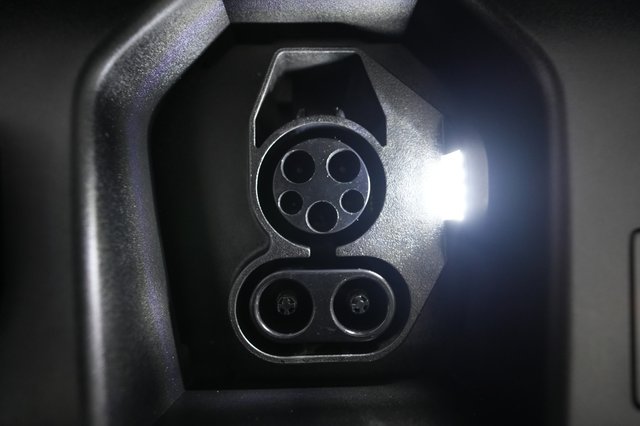 2024 Kia Niro EV — photo 8 of 27