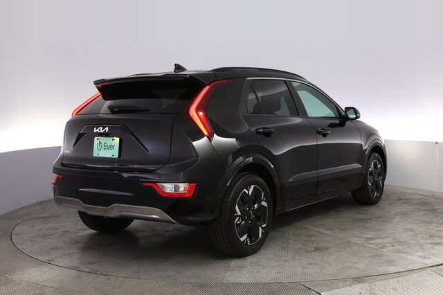 2024 Kia Niro EV — photo 2 of 27