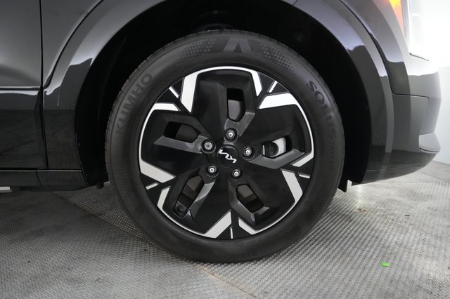 2024 Kia Niro EV — photo 16 of 27