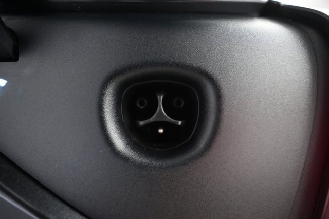 2025 Tesla Model 3 — photo 8 of 26