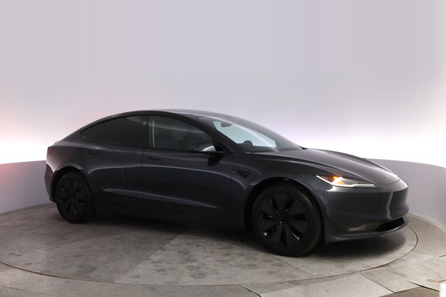 2025 Tesla Model 3 — photo 11 of 26