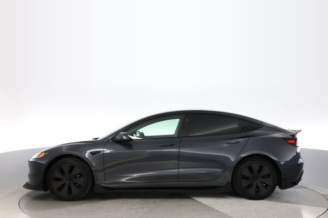 2025 Tesla Model 3 — photo 12 of 23
