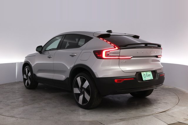 2023 Volvo C40 Recharge — photo 13 of 25