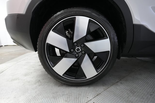 2023 Volvo C40 Recharge — photo 17 of 25
