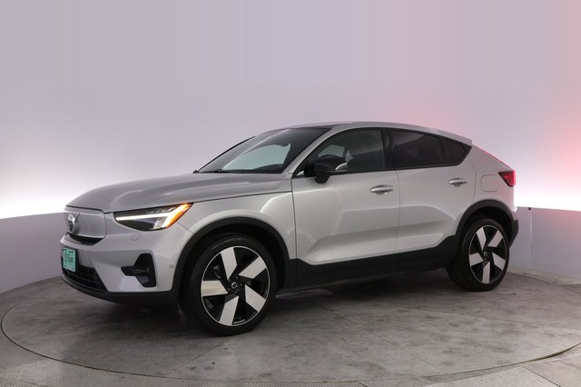 2023 Volvo C40 Recharge — photo 14 of 25