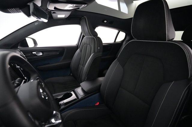 2023 Volvo C40 Recharge — photo 3 of 25