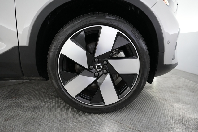 2023 Volvo C40 Recharge