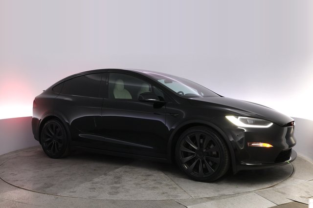 2024 Tesla Model X — photo 11 of 32