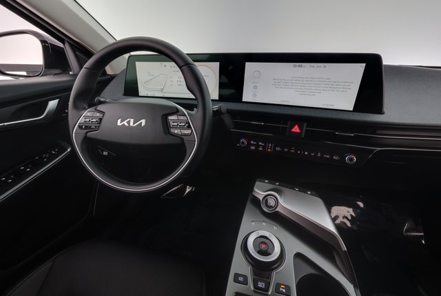 2024 Kia EV6 — photo 20 of 30