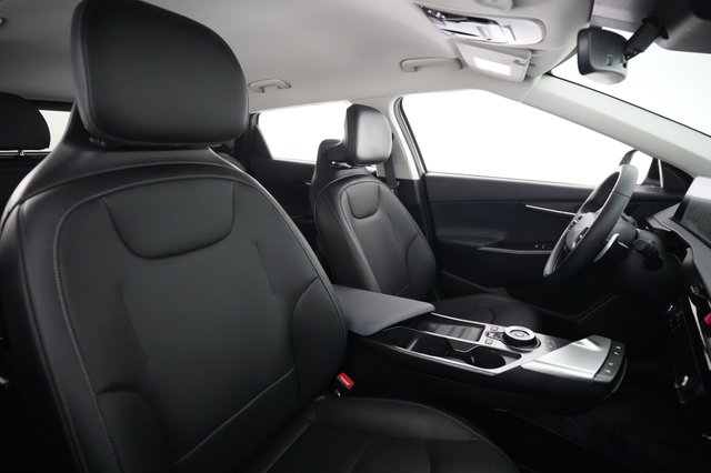 2024 Kia EV6 — photo 18 of 30