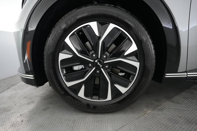 2024 Kia EV6 — photo 15 of 30