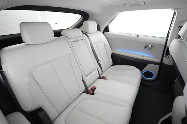 2024 Hyundai IONIQ 5 — photo 4 of 21