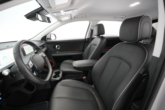 2023 Hyundai IONIQ 5 — photo 10 of 18