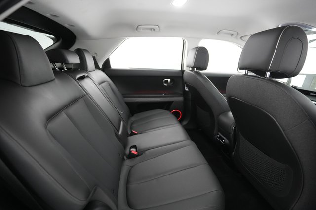 2023 Hyundai IONIQ 5 — photo 4 of 18