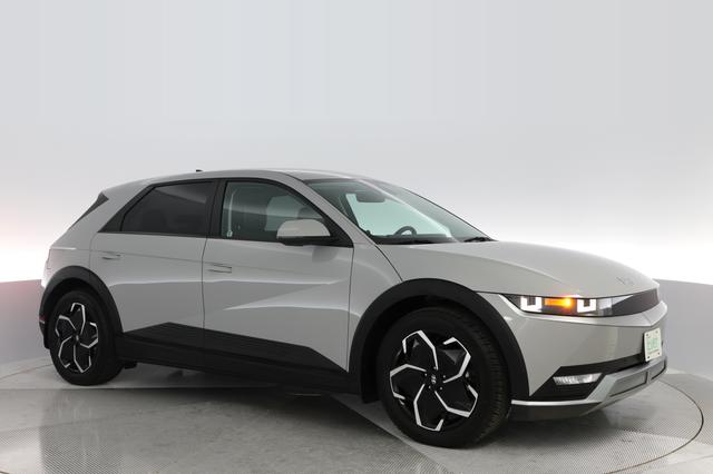 2023 Hyundai IONIQ 5 — photo 7 of 18