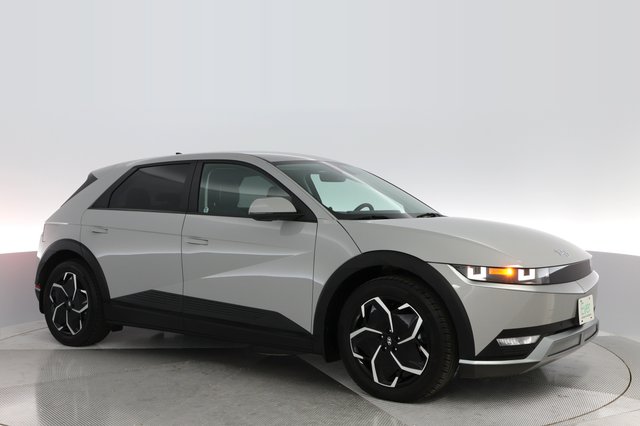 2023 Hyundai IONIQ 5 — photo 7 of 18
