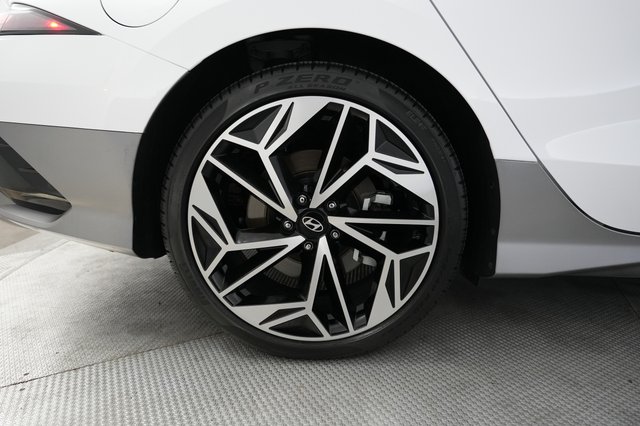 2024 Hyundai IONIQ 6 — photo 17 of 21