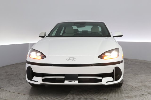 2024 Hyundai IONIQ 6 — photo 9 of 21