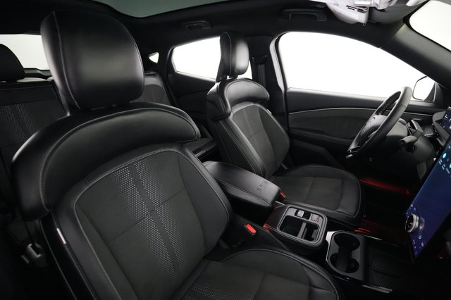 2025 Ford Mustang Mach-E — photo 18 of 21