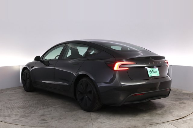 2025 Tesla Model 3 — photo 8 of 23