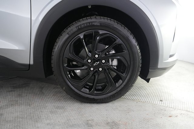 2027 Chevrolet Bolt — photo 16 of 23