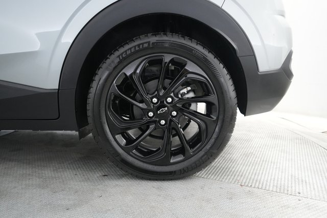 2027 Chevrolet Bolt — photo 7 of 23