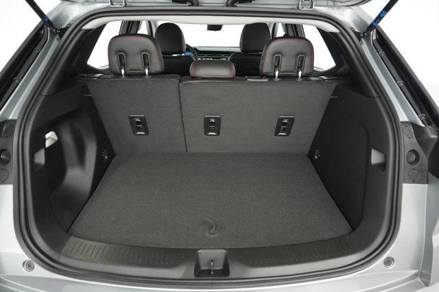 2027 Chevrolet Bolt — photo 6 of 23