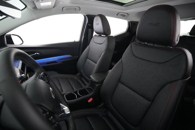 2027 Chevrolet Bolt — photo 3 of 23