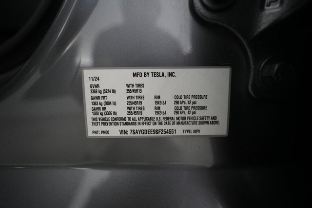2025 Tesla Model Y — photo 24 of 24