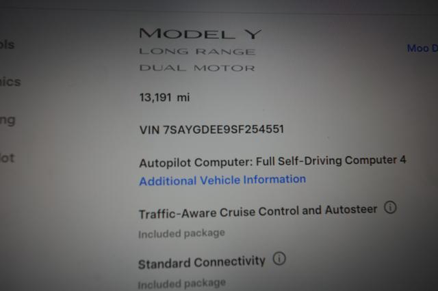 2025 Tesla Model Y — photo 5 of 24