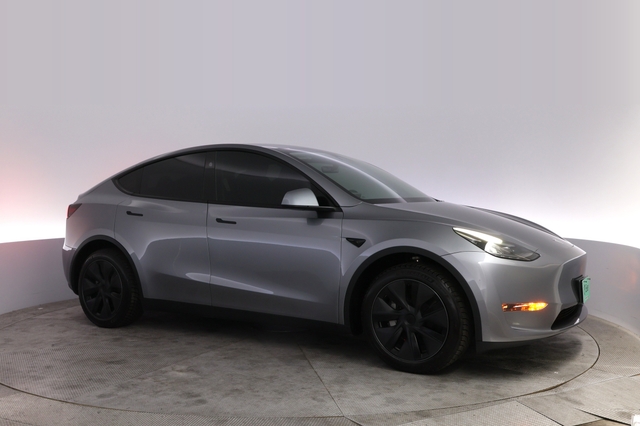 2025 Tesla Model Y