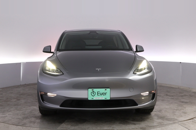 2025 Tesla Model Y