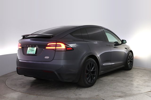 2023 Tesla Model X — photo 2 of 24