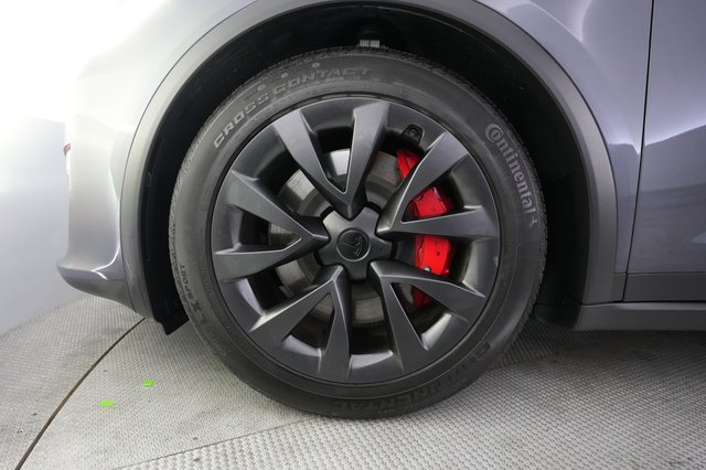2023 Tesla Model X — photo 15 of 24