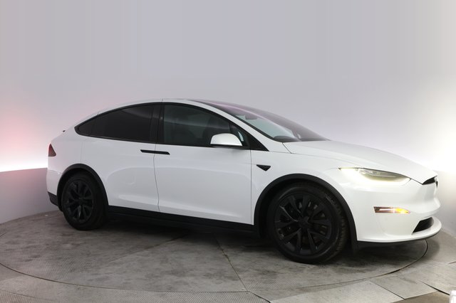 2023 Tesla Model X — photo 11 of 21