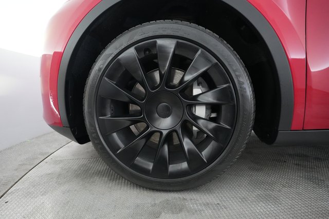 2023 Tesla Model Y — photo 15 of 30